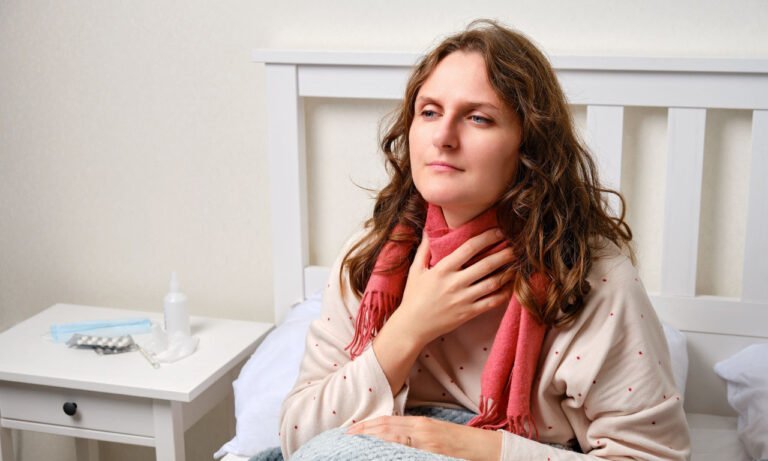 Read more about the article Γιατί ο λαιμός σας είναι ερεθισμένος όταν ξυπνάτε το πρωί