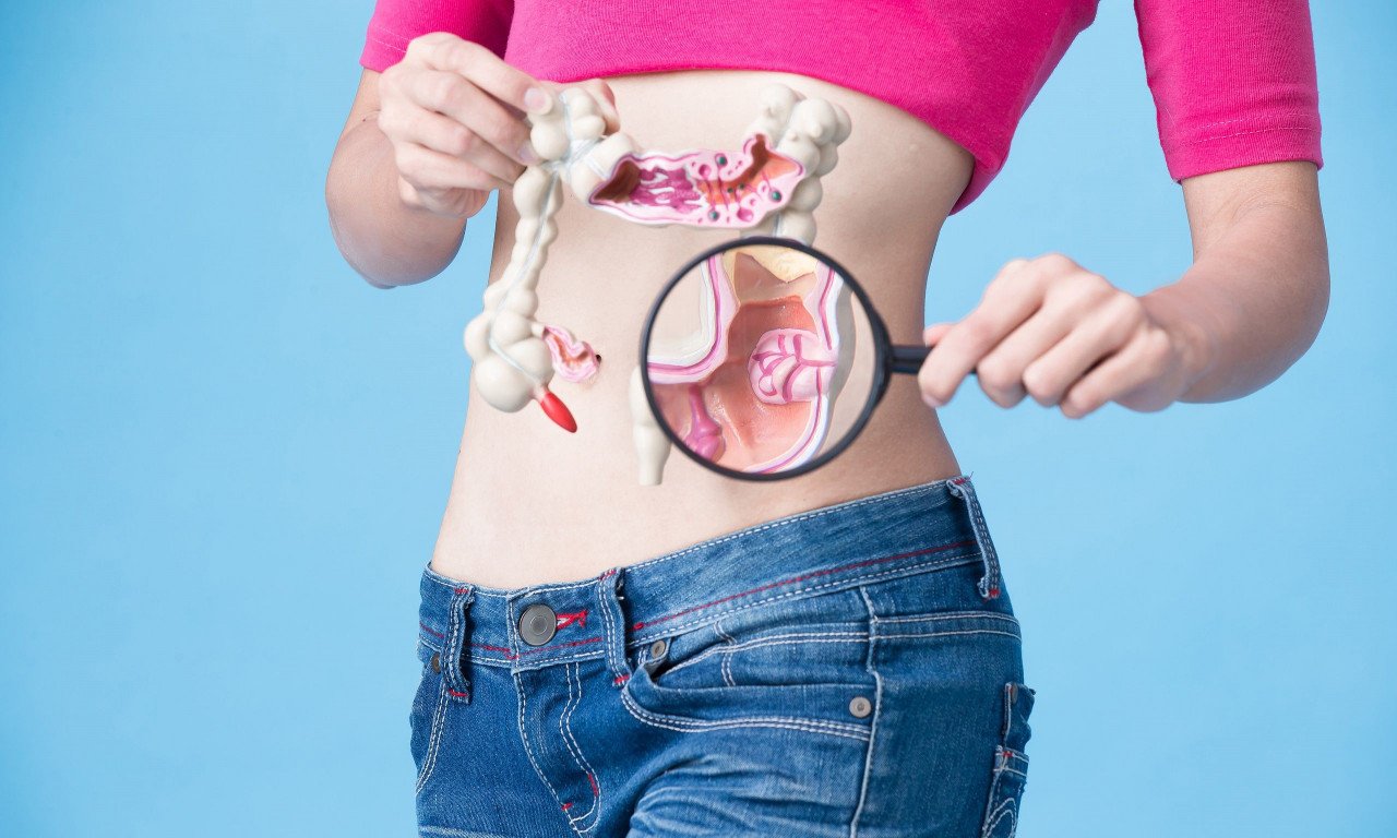 You are currently viewing Καρκίνος εντέρου: Το ποτό που ενοχοποιείται, οι τροφές που προστατεύουν