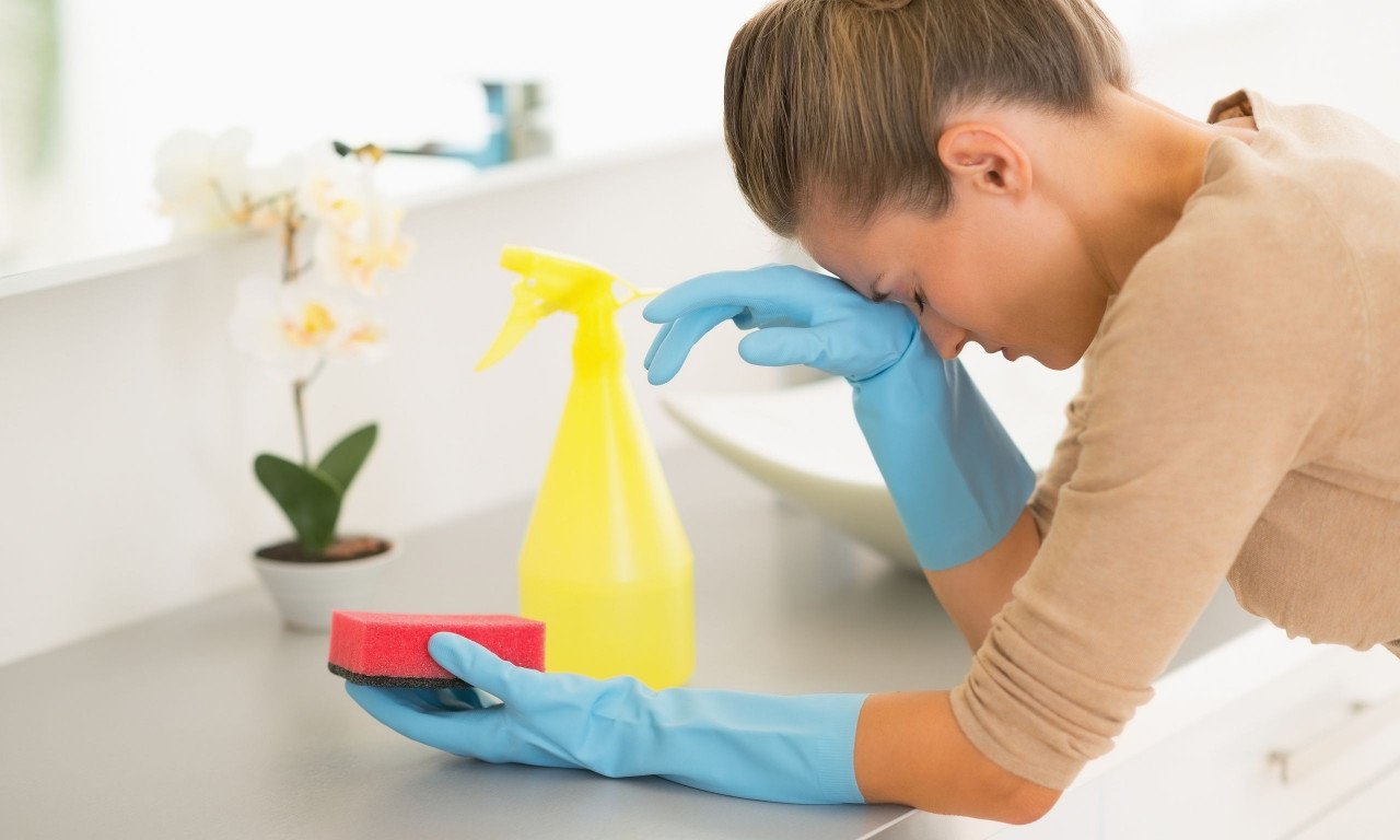 You are currently viewing Ποιοι οι κίνδυνοι καθαρισμού με χλωρίνη – Τι να κάνετε άμεσα