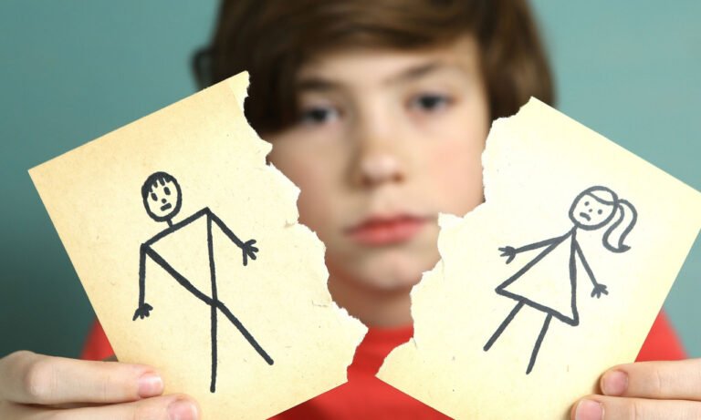 Read more about the article Εγκεφαλικό: Αυξημένος κίνδυνος για τα ενήλικα παιδιά διαζευγμένων