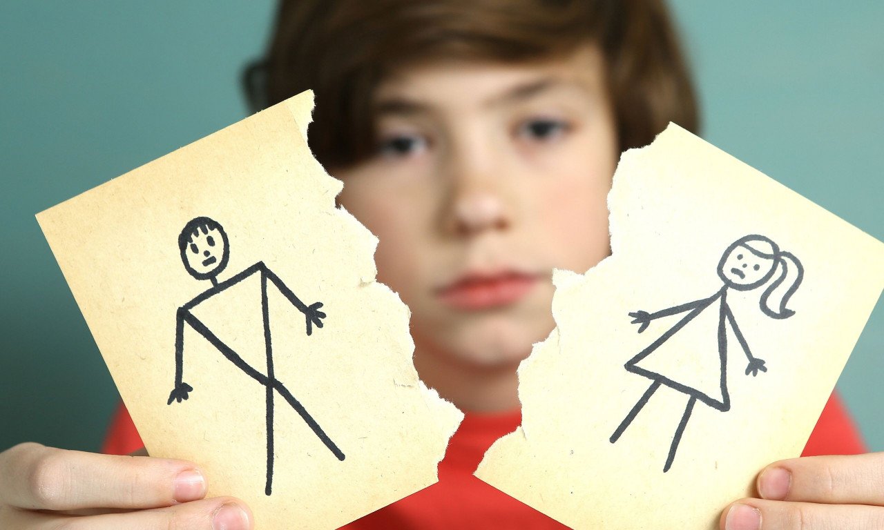 You are currently viewing Εγκεφαλικό: Αυξημένος κίνδυνος για τα ενήλικα παιδιά διαζευγμένων