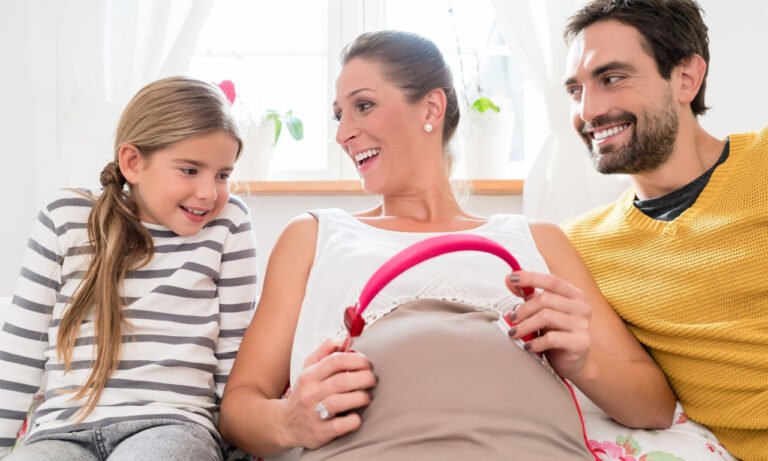 Read more about the article Πώς η μουσική επηρεάζει την καρδιά του εμβρύου στην μήτρα