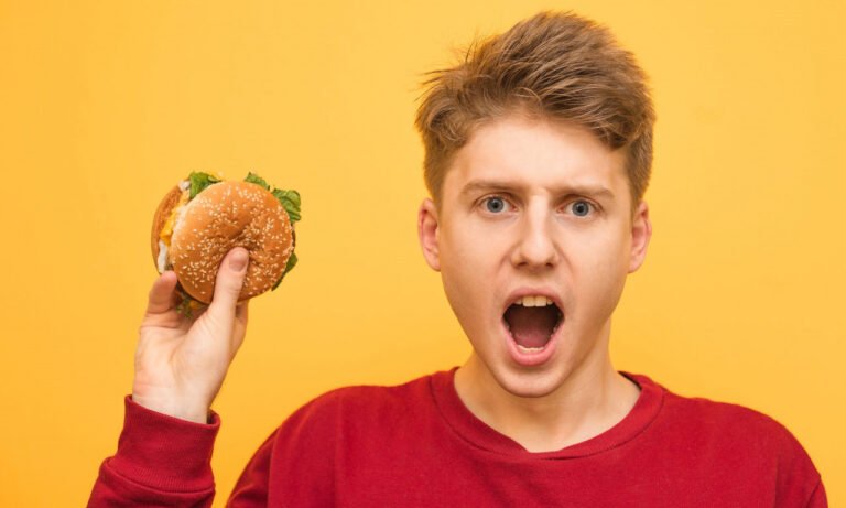 Read more about the article Καρκίνος εντέρου: Ποιες διατροφικές συνήθειες να προσέχετε