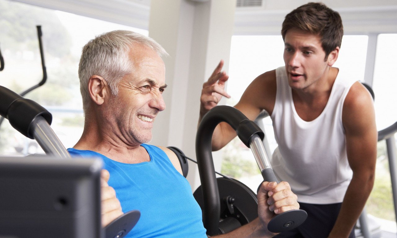 You are currently viewing Γιατί η άσκηση γίνεται λιγότερο αποτελεσματική καθώς μεγαλώνουμε
