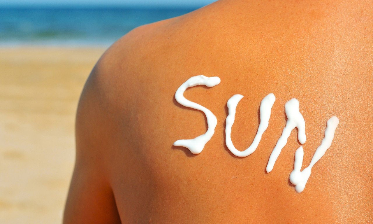 You are currently viewing Ποια αντηλιακά είναι ασφαλή; Ανησυχητικά τα ευρήματα της FDA