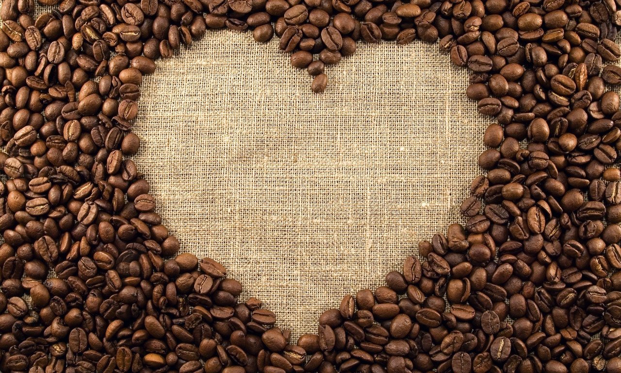You are currently viewing Πόσος καφές την ημέρα μειώνει τους κινδύνους για την καρδιά