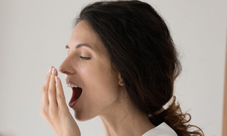 Read more about the article Τι προκαλεί την οσμή ούρων στην αναπνοή – Όλες οι πιθανές παθήσεις