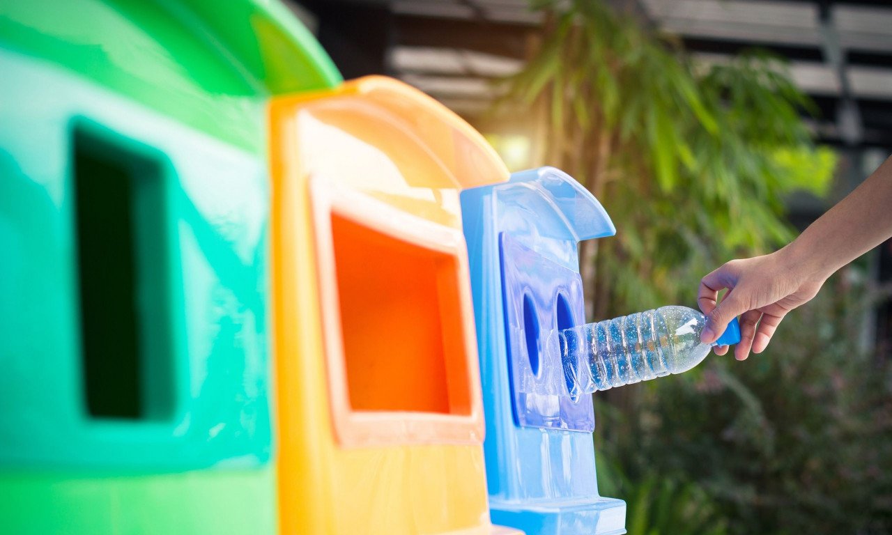 You are currently viewing Τα ανακυκλωμένα πλαστικά επηρεάζουν το ορμονικό σύστημα, σύμφωνα με νέα έρευνα