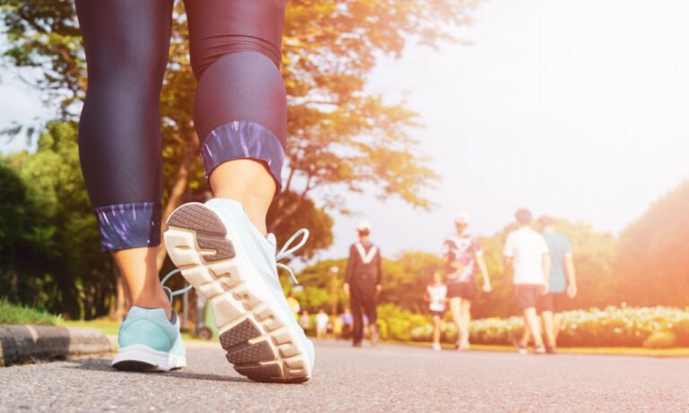 Read more about the article Πόσα βήματα την ημέρα μειώνουν τον κίνδυνο καρκίνου