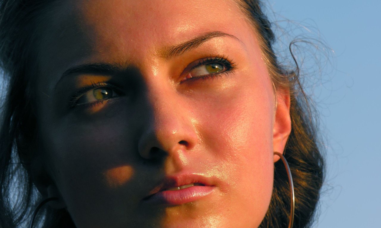 You are currently viewing Τι κάνει το μηλόξυδο στο ηλιακό έγκαυμα; Δείτε τι λένε οι δερματολόγοι