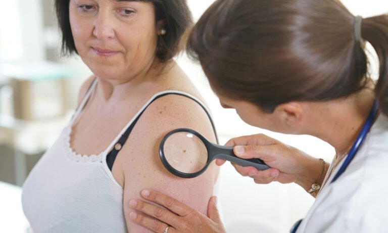 Read more about the article Γυναίκα διαγνώστηκε με καρκίνο 4ου σταδίου, αφότου τα συμπτώματά της αποδόθηκαν σε άγχος