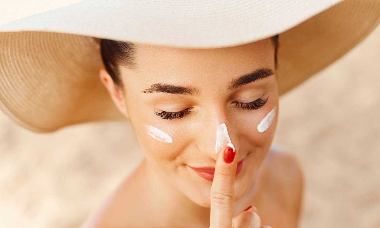 You are currently viewing 5 κοινοί προβληματισμοί για τη χρήση αντηλιακού και τι να κάνετε