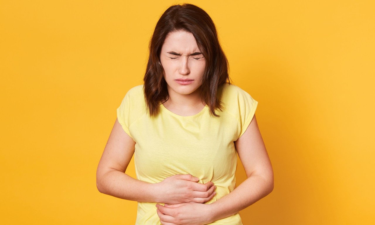 You are currently viewing Διάρροια: Τι σημαίνει αν έχει κιτρινωπό χρώμα – Τι πρέπει να κάνετε