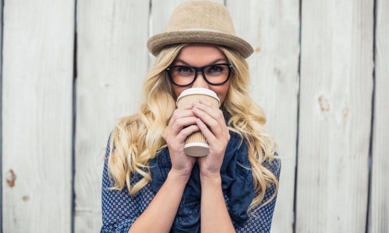 Read more about the article Το πίνουμε καθημερινά και ανακουφίζει από τη δυσκοιλιότητα – Ποια είναι όμως η ιδανική ποσότητα;