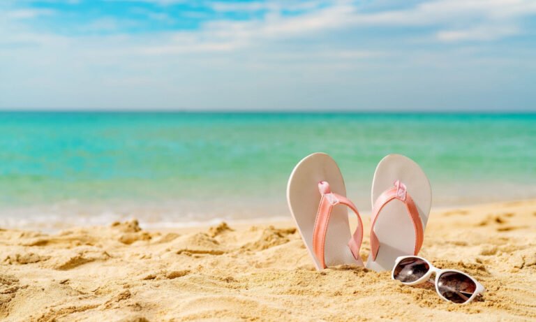 Read more about the article Ηλιακό έγκαυμα στο μάτι: Πώς γίνεται και πώς περνάει – Η κίνηση που πρέπει να αποφύγουμε