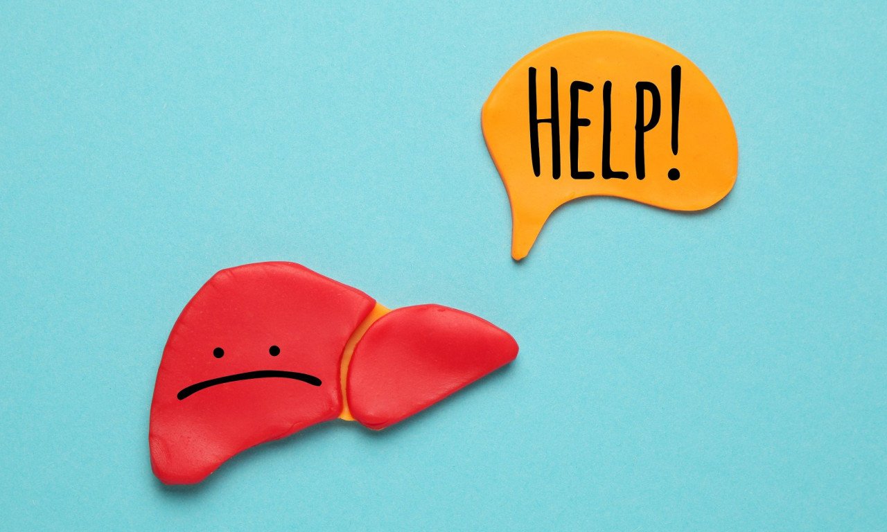 You are currently viewing Yψηλή χοληστερίνη: Πώς προκαλεί μη αναστρέψιμη βλάβη στο συκώτι