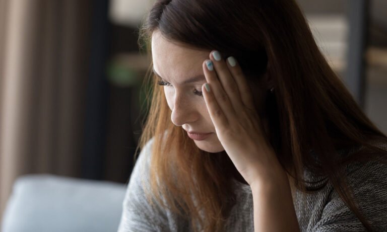 Read more about the article Μακρά Covid: Τα συμπτώματα που μοιάζουν με Πάρκινσον ή εγκεφαλικό – Τι δείχνει νέα μελέτη