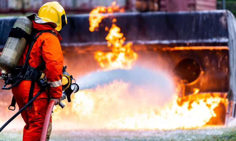 Read more about the article Από ποιους καρκίνους κινδυνεύουν οι πυροσβέστες