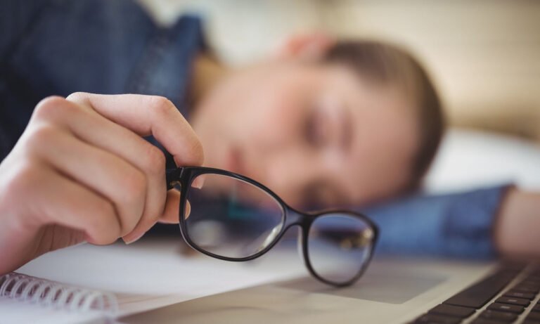 Read more about the article Οι τροφές που προκαλούν υπνηλία και κόπωση κατά τη διάρκεια της ημέρας