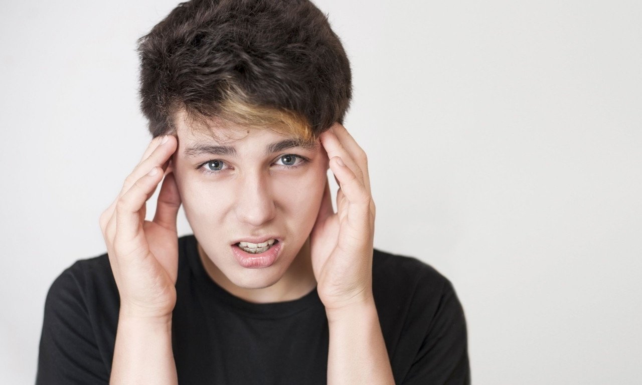 You are currently viewing Έχετε συχνούς πονοκεφάλους; Η αιτία ίσως κρύβεται στο σαγόνι σας