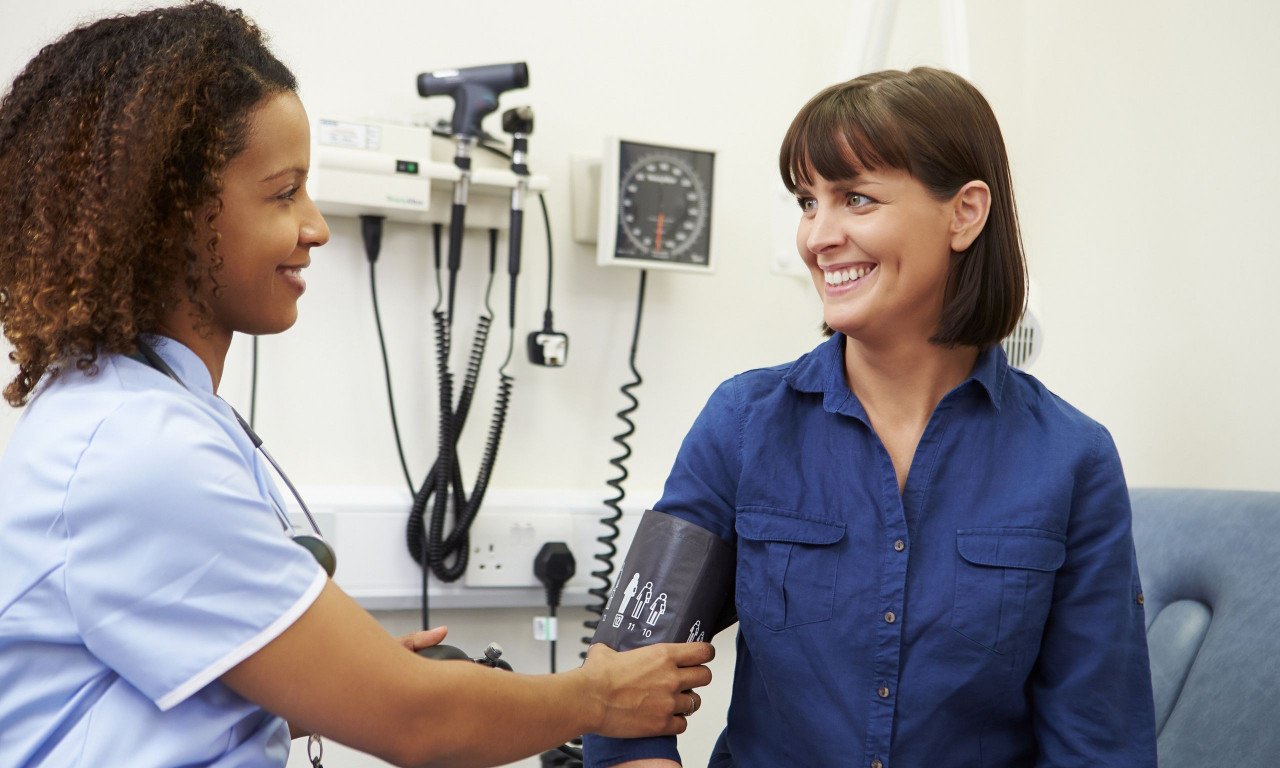 You are currently viewing Υπέρταση: Οι δύο απαραίτητες αλλαγές στη διατροφή για να την αντιμετωπίσετε