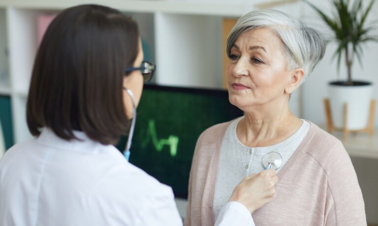 Read more about the article Ποια συχνή γυναικολογική πάθηση μπορεί να αυξήσει τον καρδιακό κίνδυνο